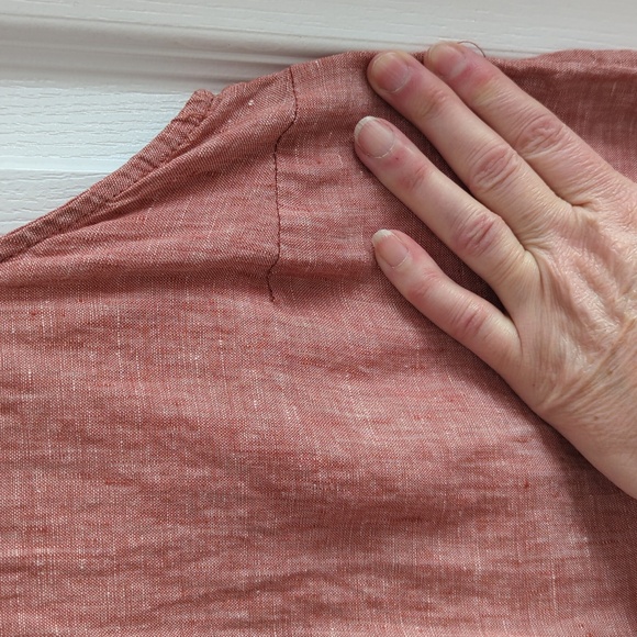 Linen Summer Top - Picture 2 of 5